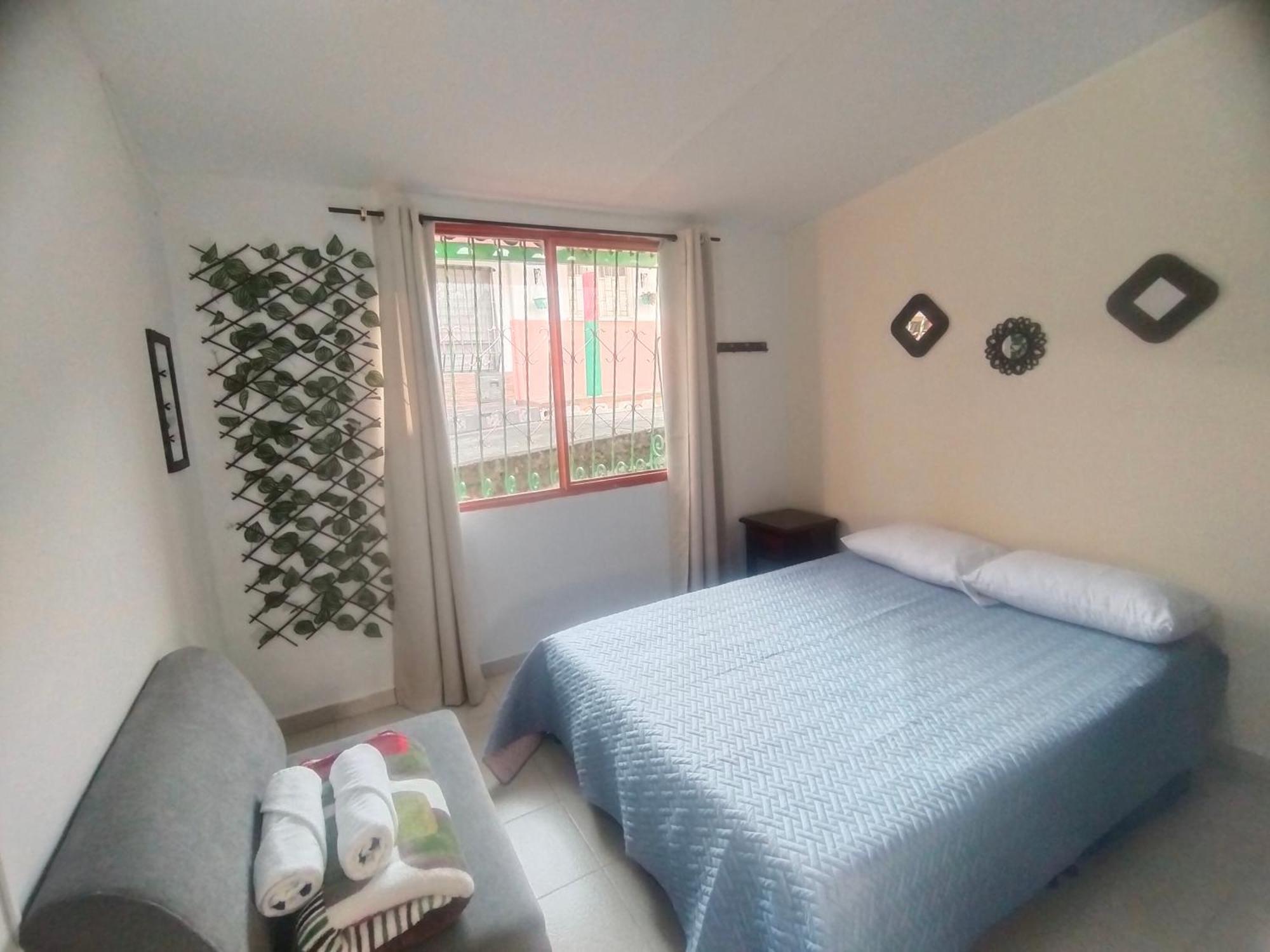 Apartamento Familiar Privado 101 Con Bano Cocina Tv Wifi Sala ซาเลนโต ภายนอก รูปภาพ